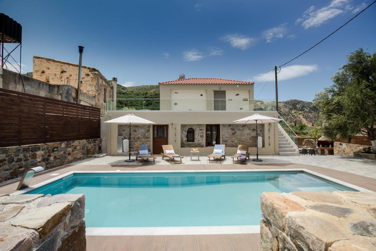 Tzouganos Villa Sfinárion Екстериор снимка