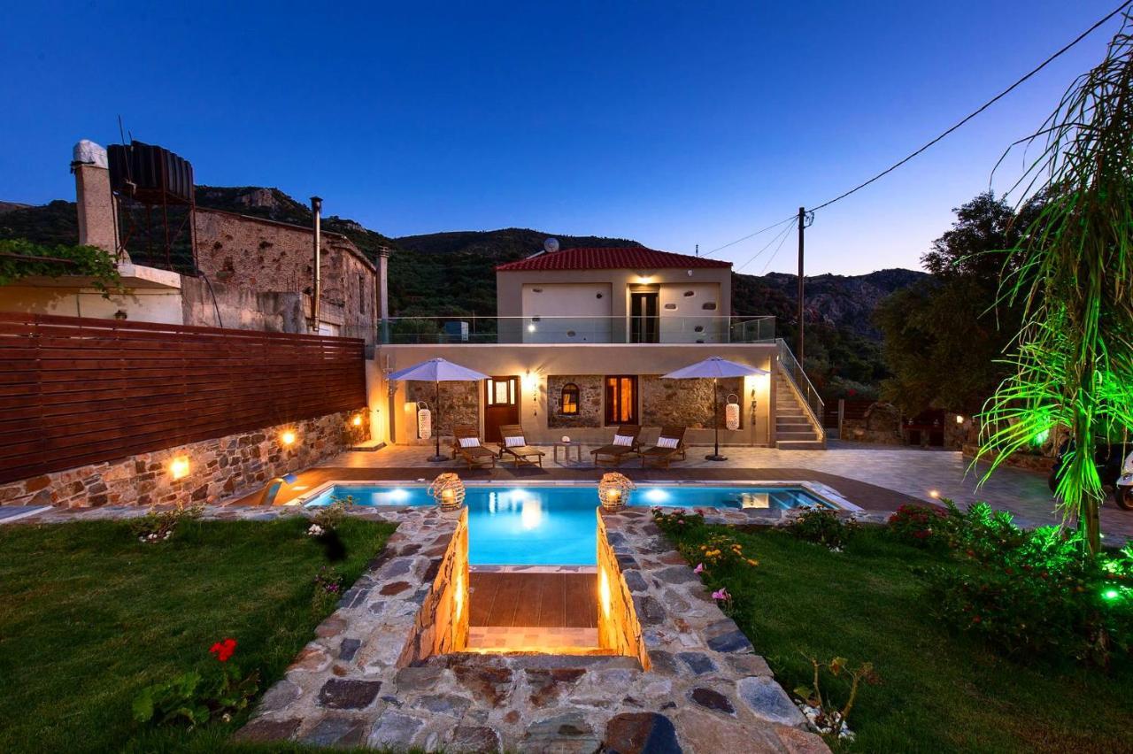 Tzouganos Villa Sfinárion Екстериор снимка