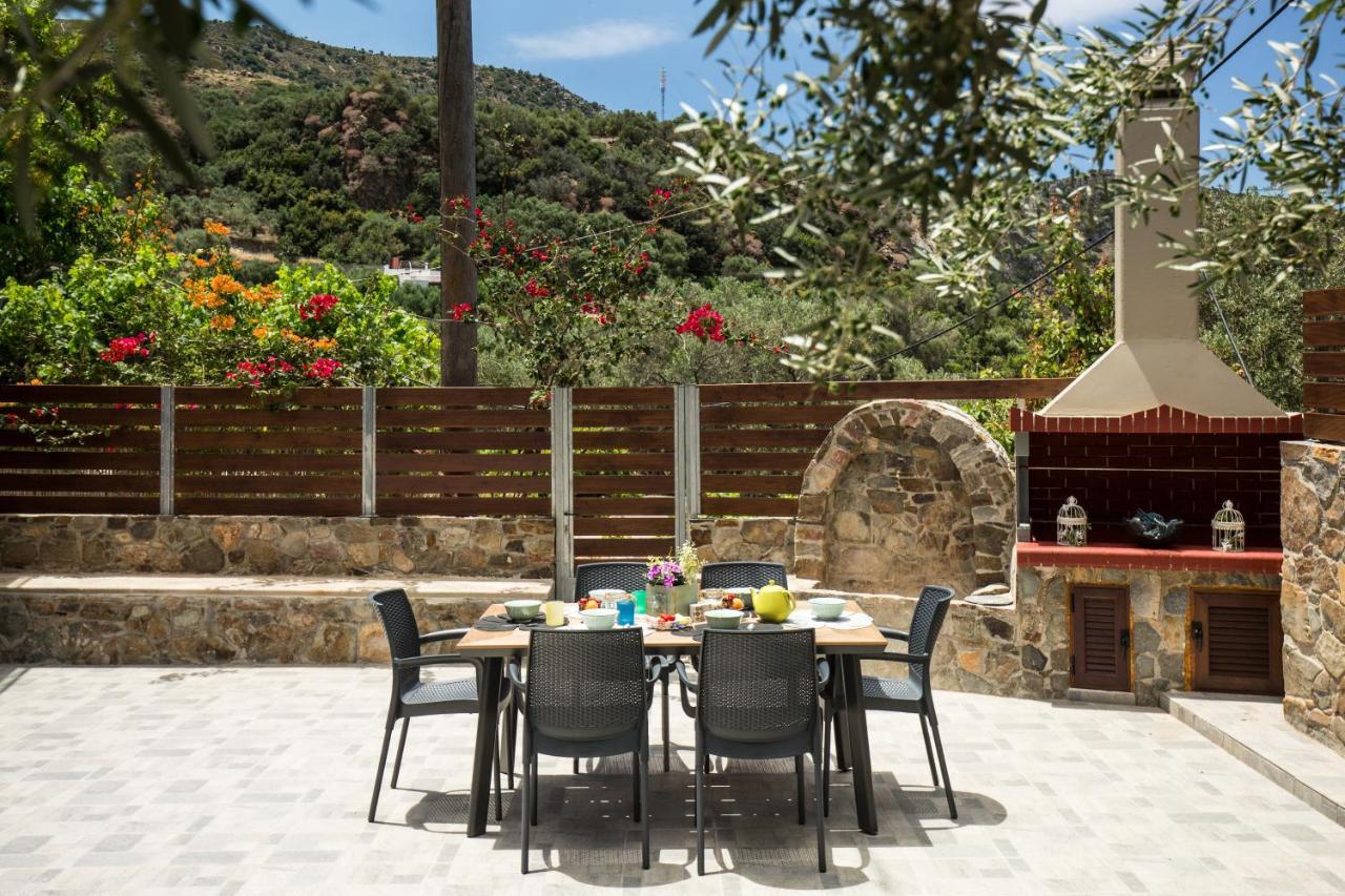Tzouganos Villa Sfinárion Екстериор снимка